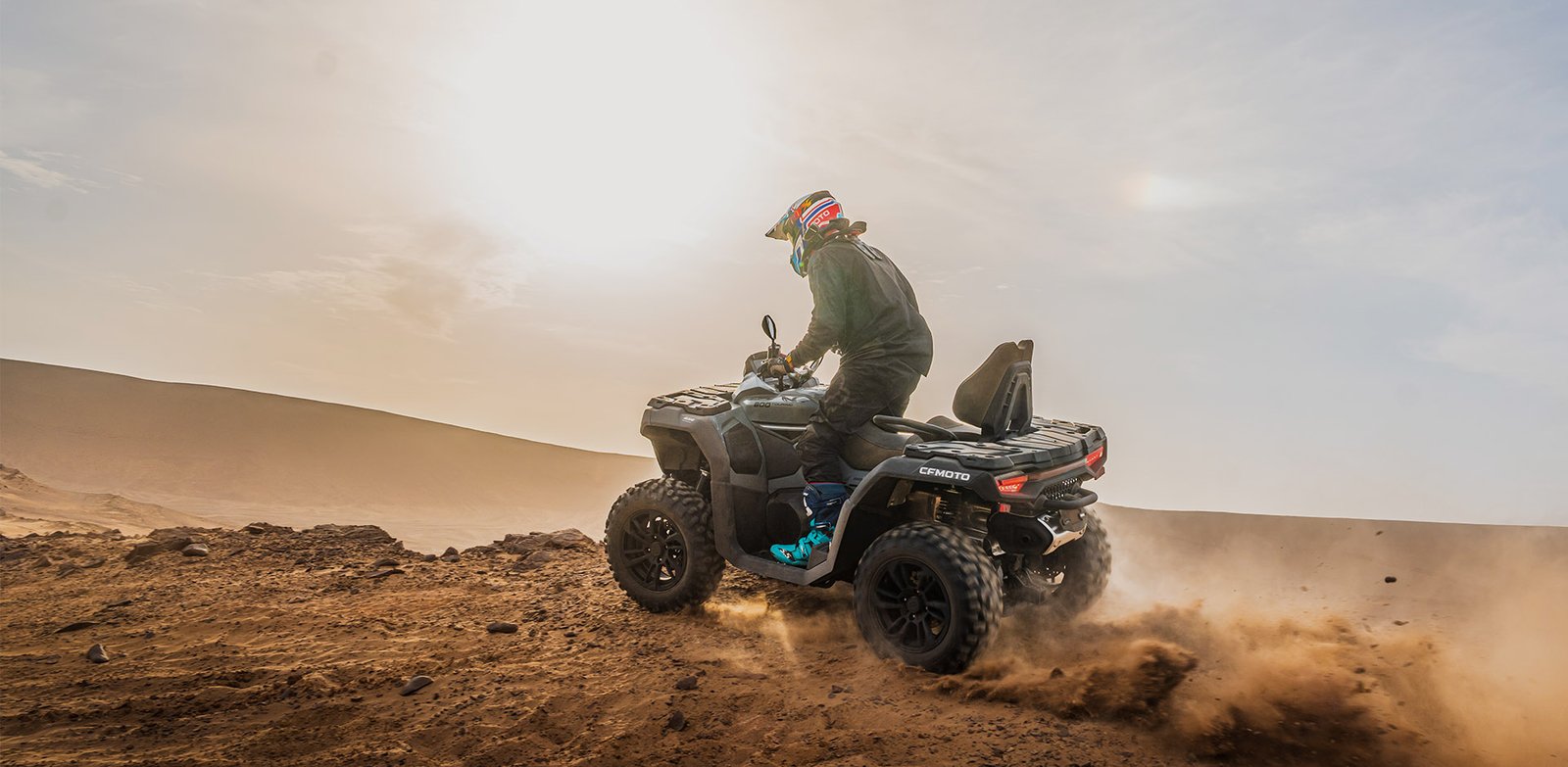CFORCE 850 TOURING — Elevada capacidade de reboque