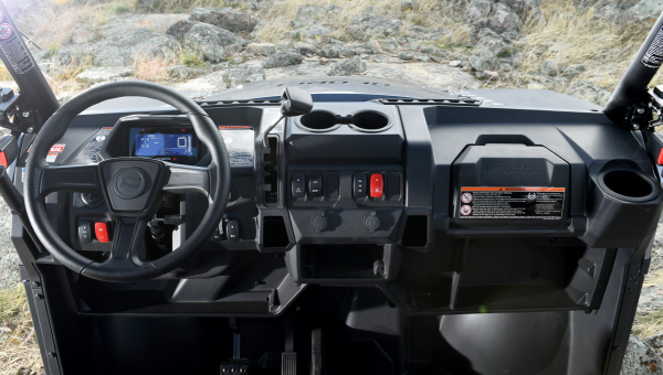 UFORCE 600 — Equipamento de série