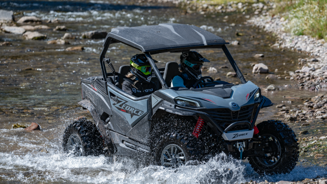 ZFORCE 950 SPORT — Pronto para enfrentar qualquer terreno