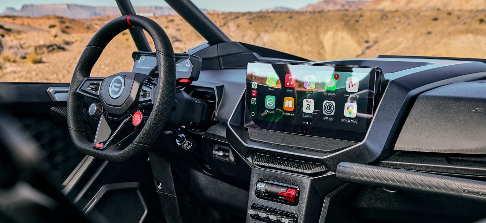 Z10-4 — Interior futurista