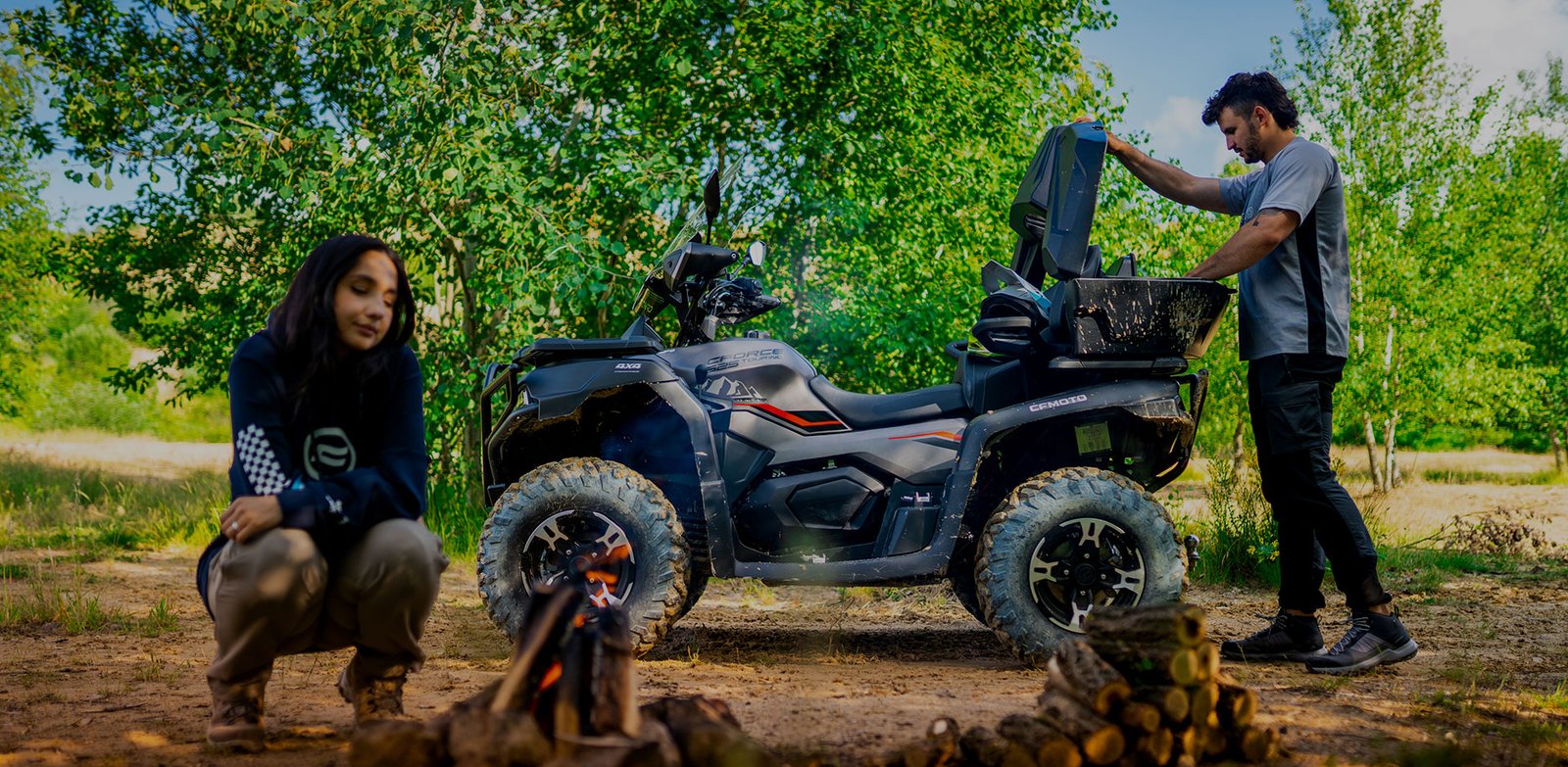 CFORCE 625 TOURING OVERLAND — Grande capacidade de arrumação