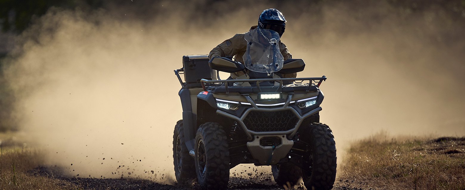 CFORCE 1000 OVERLAND — Desempenho com aderência