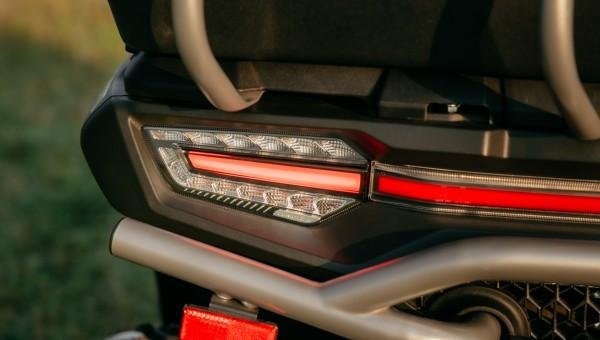 CFORCE 1000 OVERLAND — Equipamento premium de série