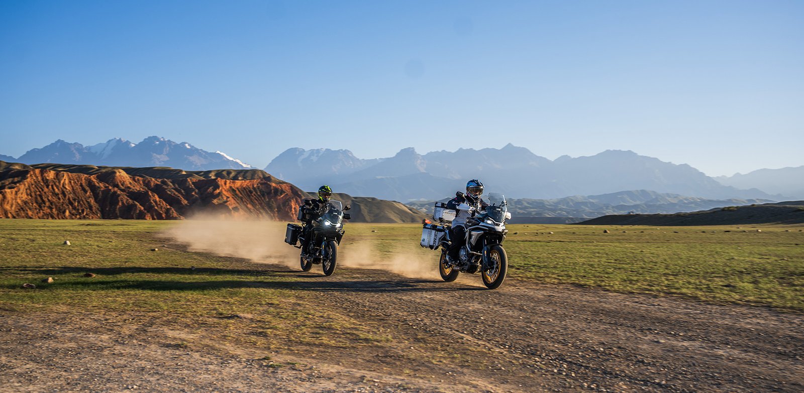 700MT — Preparada para grandes viagens